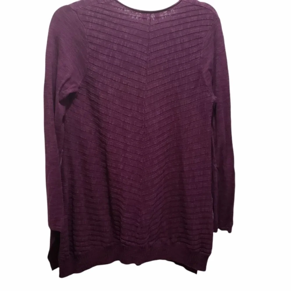 Beatrix Plum swester. L , long sleeve